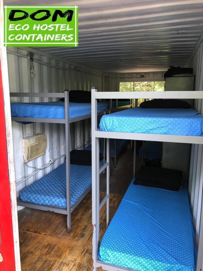Dom Eco Hostel Containers Sao Sebastiao  Eksteriør billede