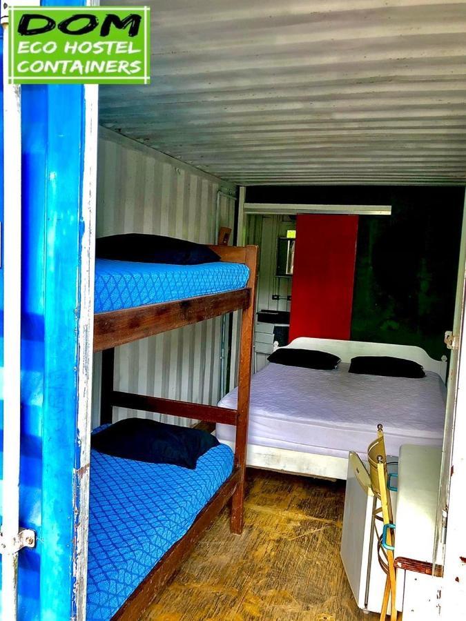 Dom Eco Hostel Containers Sao Sebastiao  Eksteriør billede