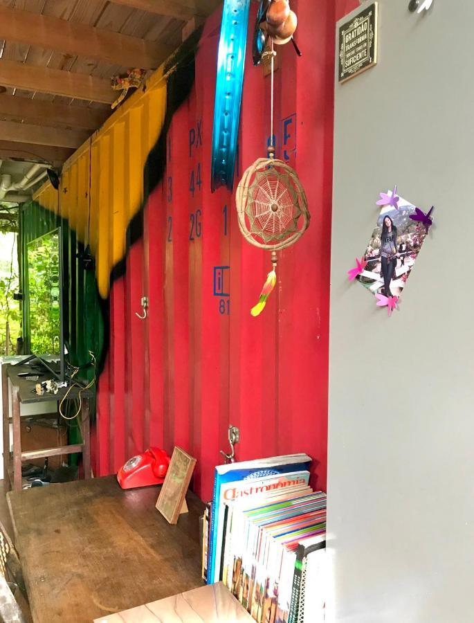 Dom Eco Hostel Containers Sao Sebastiao  Eksteriør billede